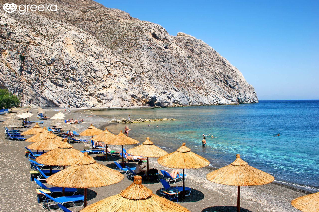SantoriniNY smeštaj sa pogledom na more i balkonom, par koraka od plaže Perissa, Santorini, Grčka